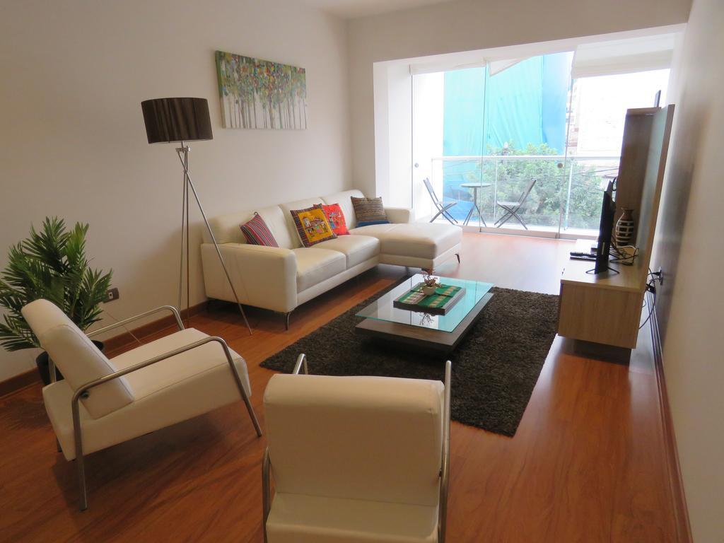 Spacious Apartment In Miraflores Ліма Номер фото