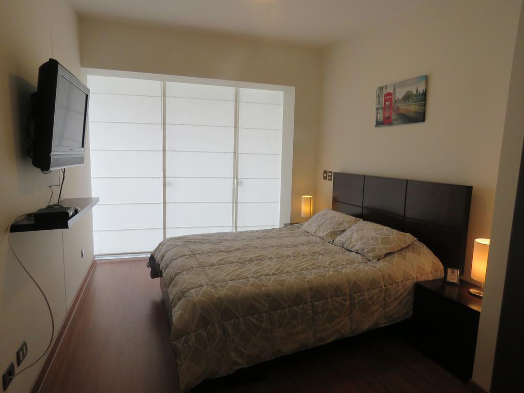 Spacious Apartment In Miraflores Ліма Номер фото