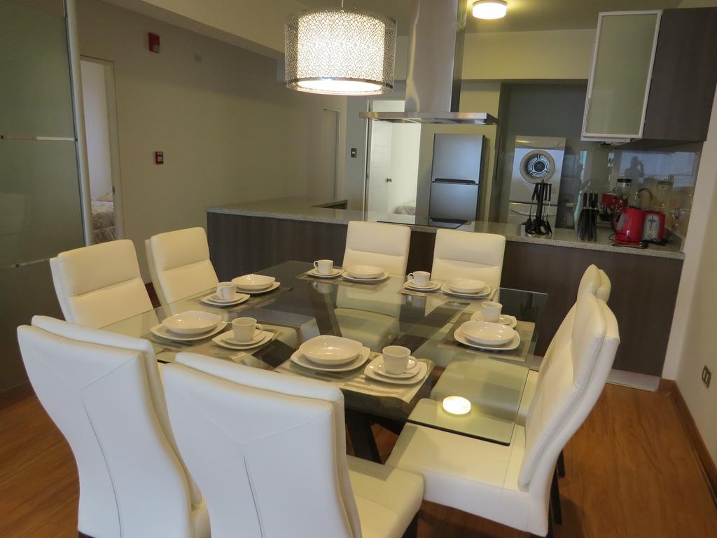 Spacious Apartment In Miraflores Ліма Номер фото