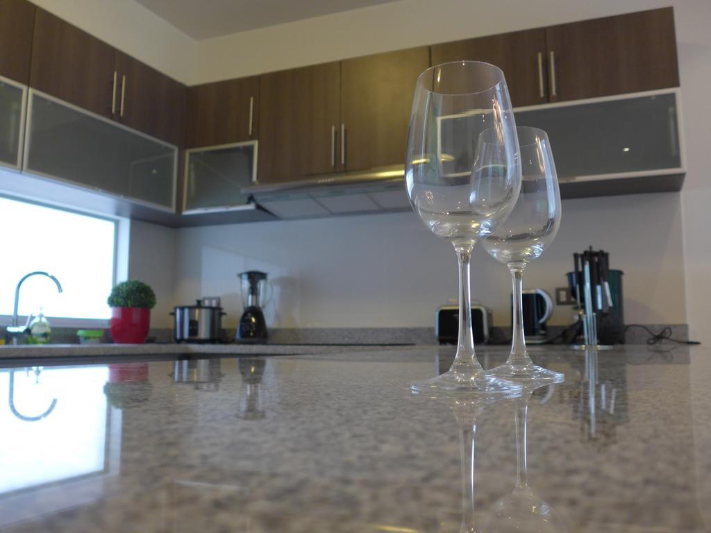Spacious Apartment In Miraflores Ліма Номер фото